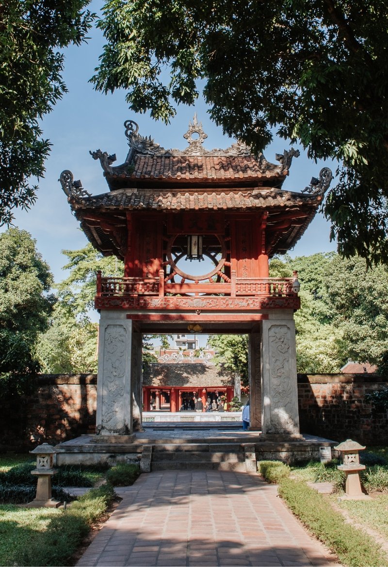 Hanoi City Tour & Bat Trang Village